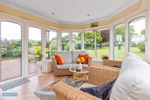 Garden Room- click for photo gallery